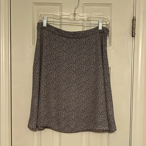 GAP Floral Navy and White Women's Skirt - Picture 1 of 1